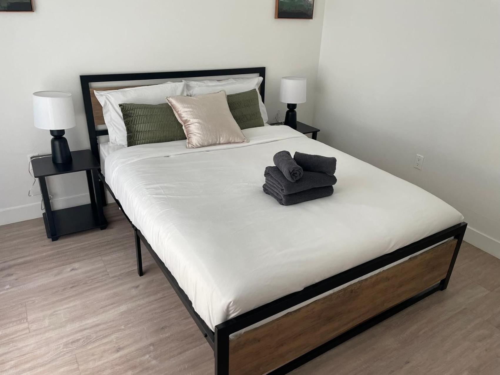 Chic Urban Retreat In Heart Of La, Steps From Attractions! Hotell Los Angeles Exteriör bild