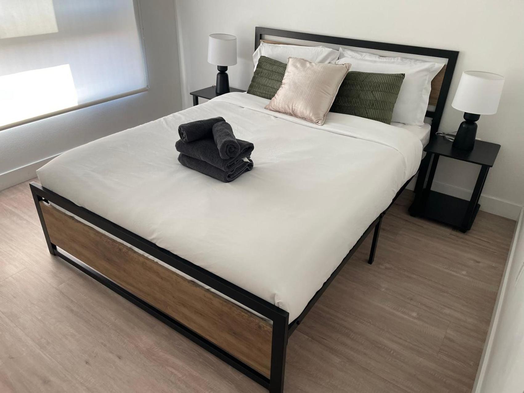 Chic Urban Retreat In Heart Of La, Steps From Attractions! Hotell Los Angeles Exteriör bild